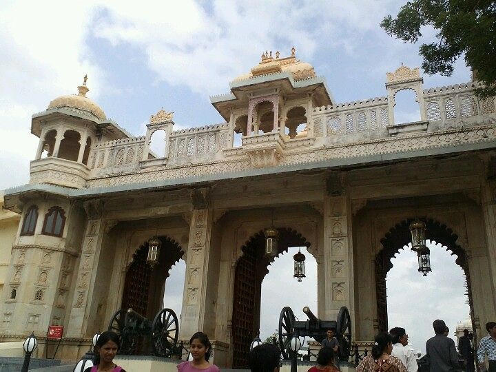 Contact phone number of city palace, udaipur ixigo Trip Planner