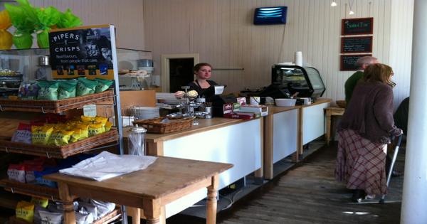 How To Reach Rock Salt And Snails Aberdeen By Train Bus Car Air