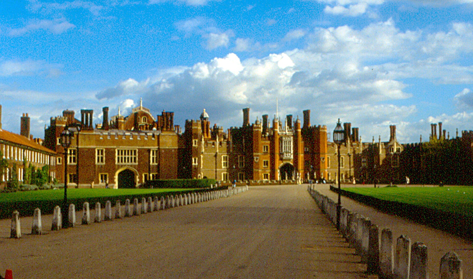 11 fort fortress in London history culture of London