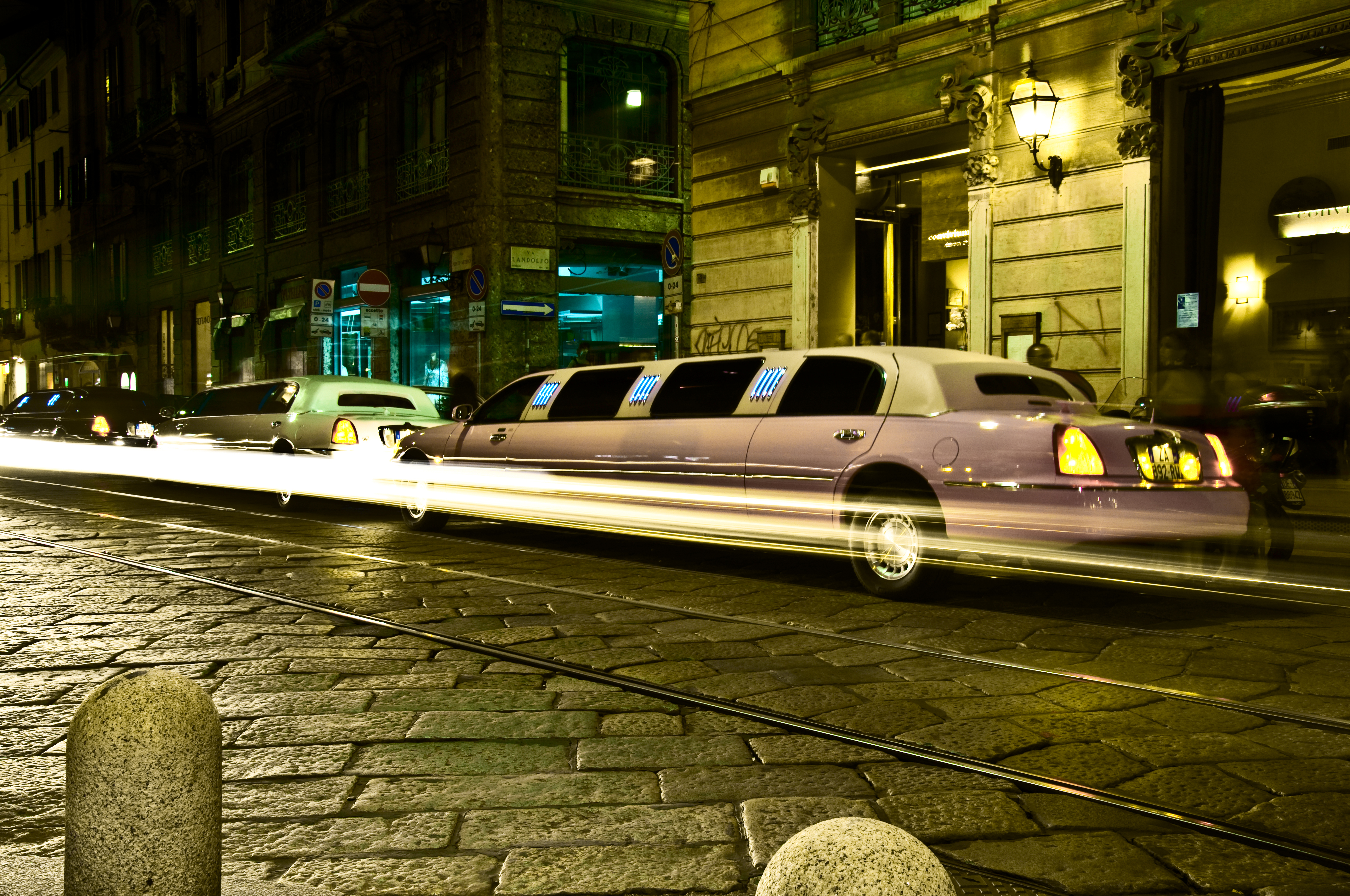 Limousine Italy Milan Milano, Italy - Location, Facts and all about