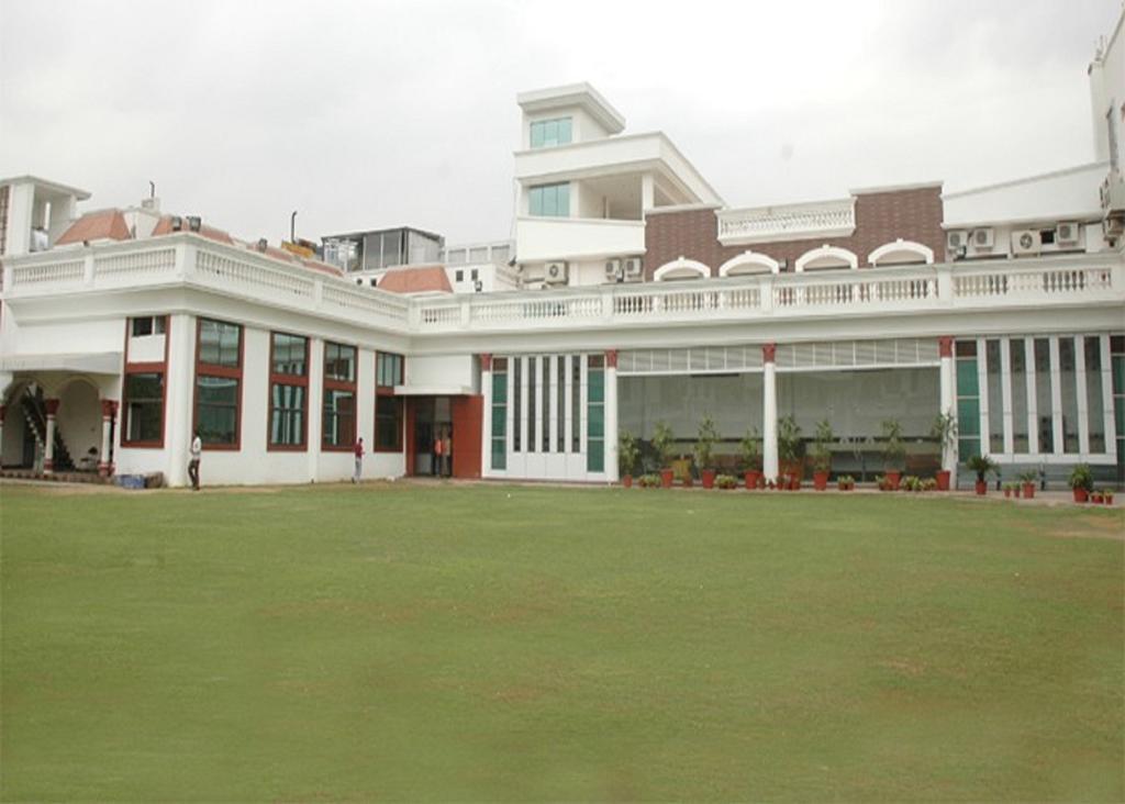 Easy Day Shopping Mall Yamunanagar, India Location, Facts and all