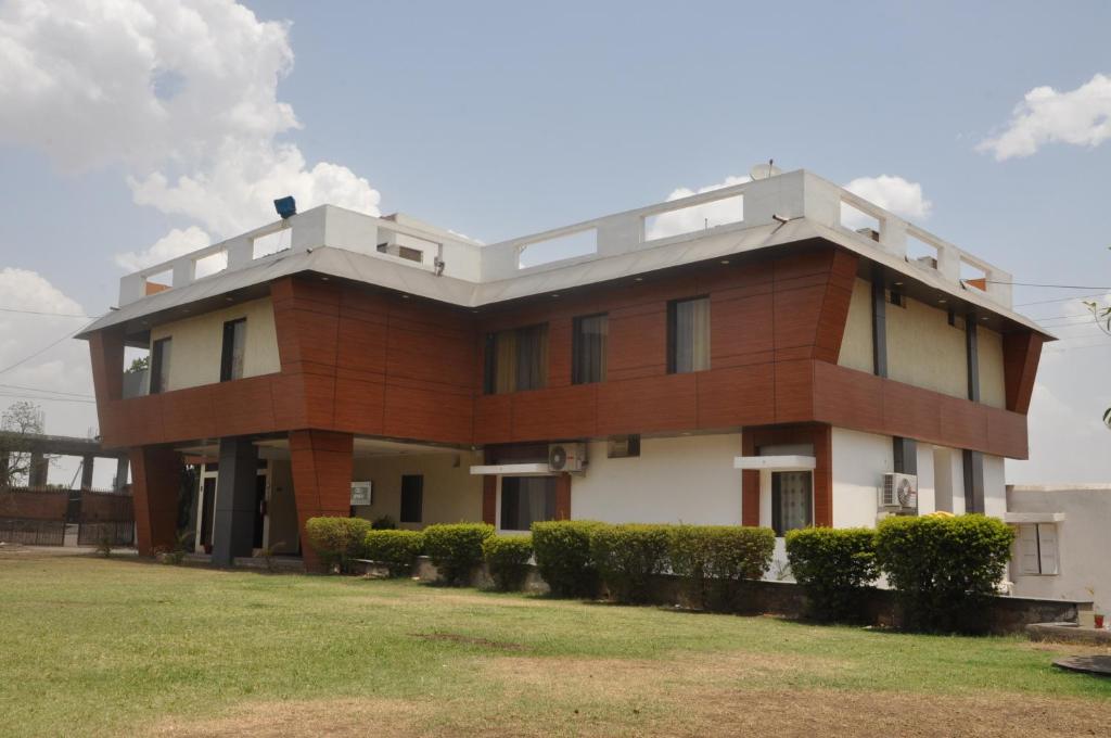 My mhow fashion store Mhow, India Location, Facts and all about My